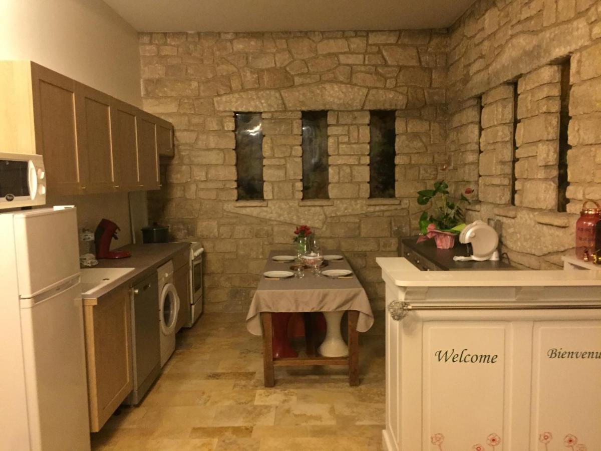 Domaine D'Aveluy Bed & Breakfast Ngoại thất bức ảnh